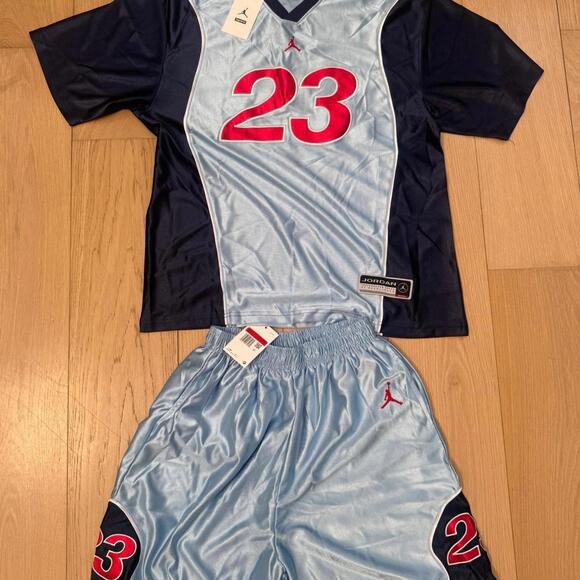 Supreme x Jordan Warm Up Jersey 